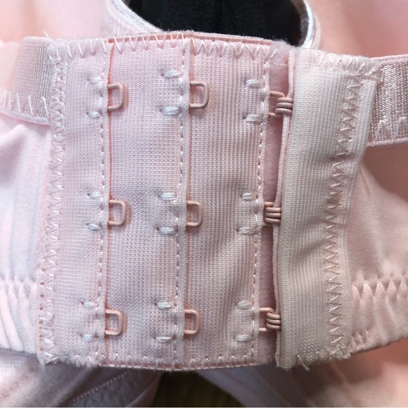 🌸 Pair of Laura Ashley Underwire Bras 🌸 - Picture 11 of 11